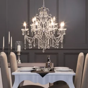 02-Hinckley-Carlton-chandelier